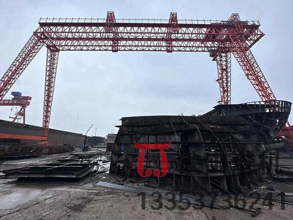 山東煙臺(tái)造船門式起重機(jī)廠家造船門式起重機(jī)誠(chéng)信為本、質(zhì)量為生